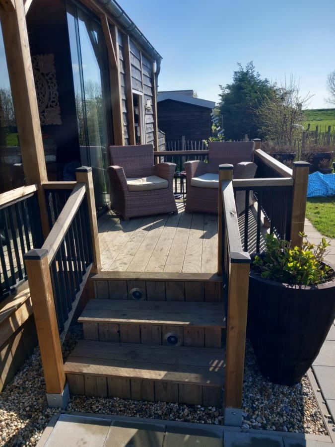Hotel Glamping Aan De Thoolse Kust Poortvliet Exterior foto