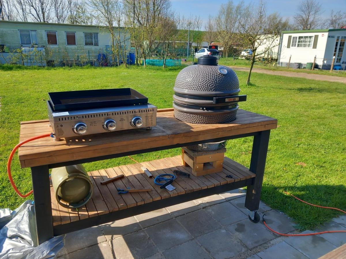 Hotel Glamping Aan De Thoolse Kust Poortvliet Exterior foto