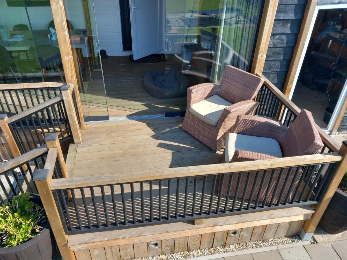 Hotel Glamping Aan De Thoolse Kust Poortvliet Exterior foto